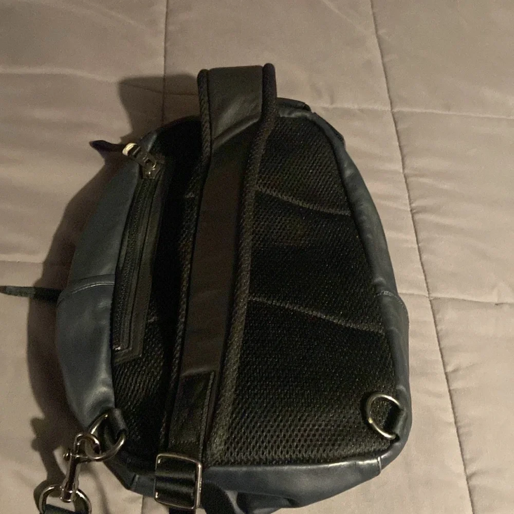 Purse - Picture 2 of 2